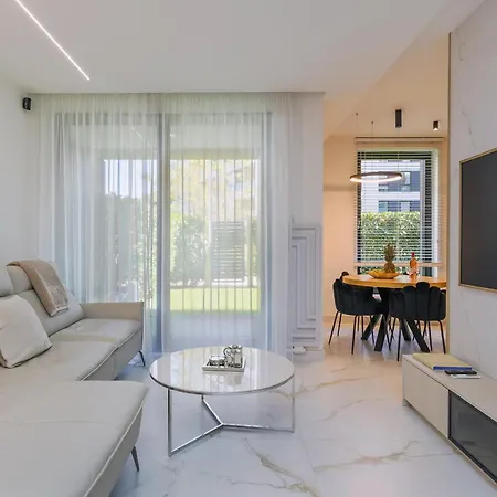 Apartment Golden Moon - Portova