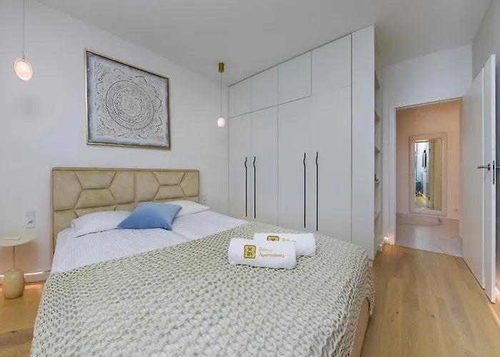 Golden Moon - Portova Appartement *